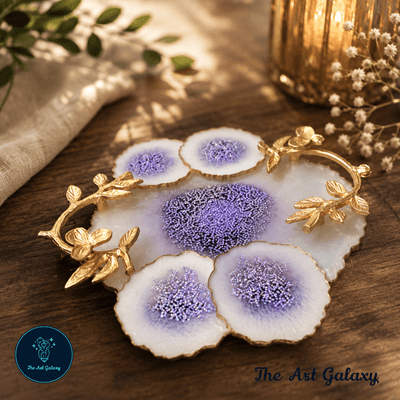 Epoxy resin serving tray with four matching coasters Epoxy resin serving tray with four matching coasters