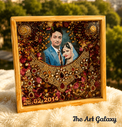 Shadi gath badhbadha premium frame with wedding photographs and preserved garland flowers